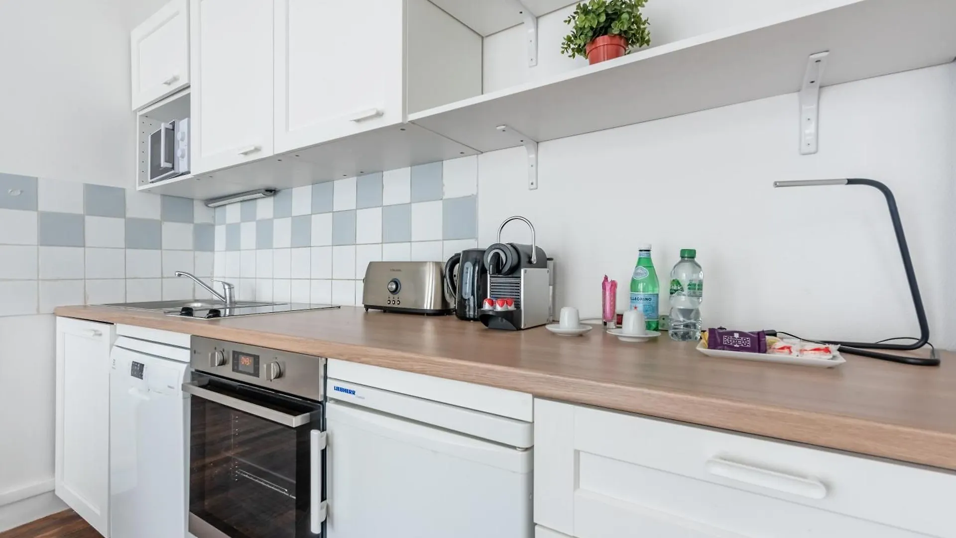 Loft Magenta Blue Apartment Paris